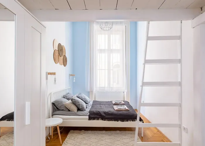 Ultra - Comfy Apartman