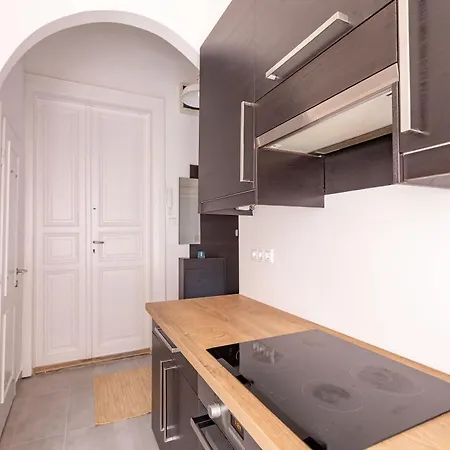 Ultra - Comfy Budapest