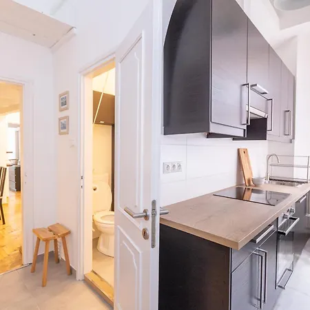 Ultra - Comfy * Budapest